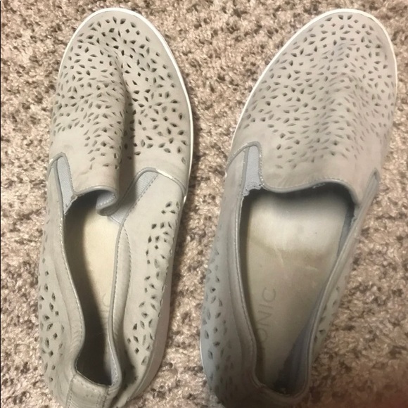 Vionic shoes - Picture 3 of 4